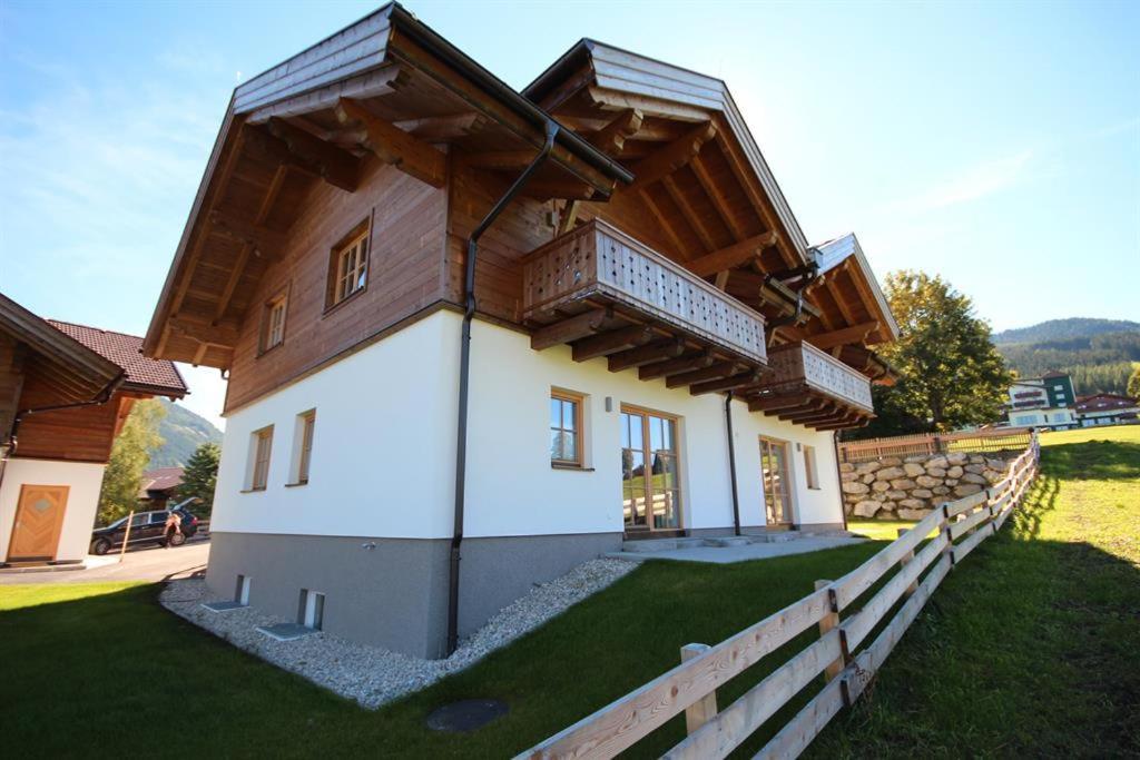 Ski in/Ski out Chalets Tauernlodge by Schladming-Appartements Exteriör bild